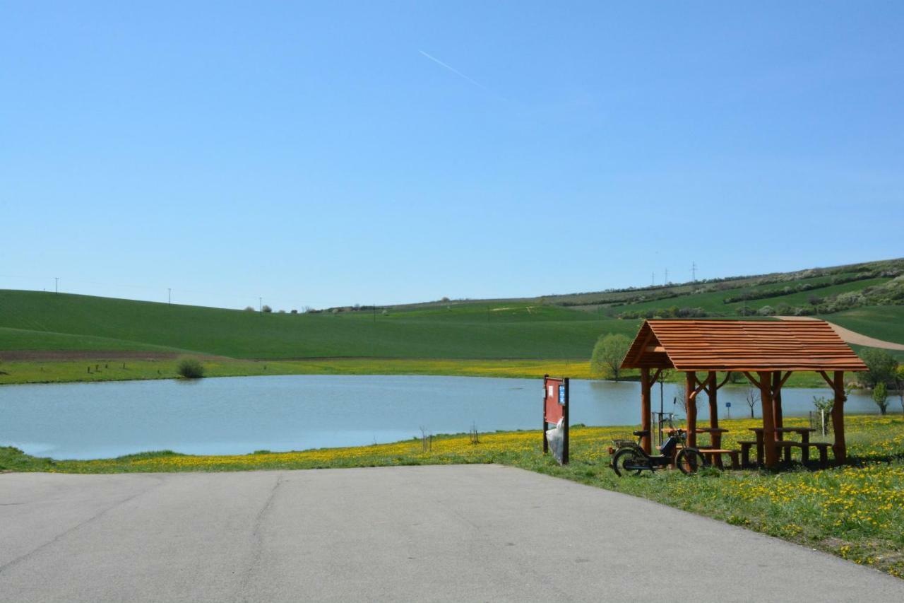 Moravske Toskansko Stavesice エクステリア 写真